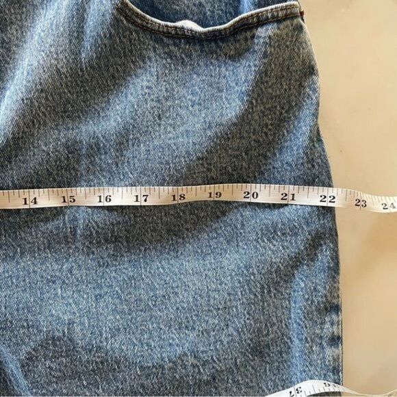 Abercrombie & Fitch | Curve Love Ultra High Rise 90s Straight Jean - Picture 10 of 13